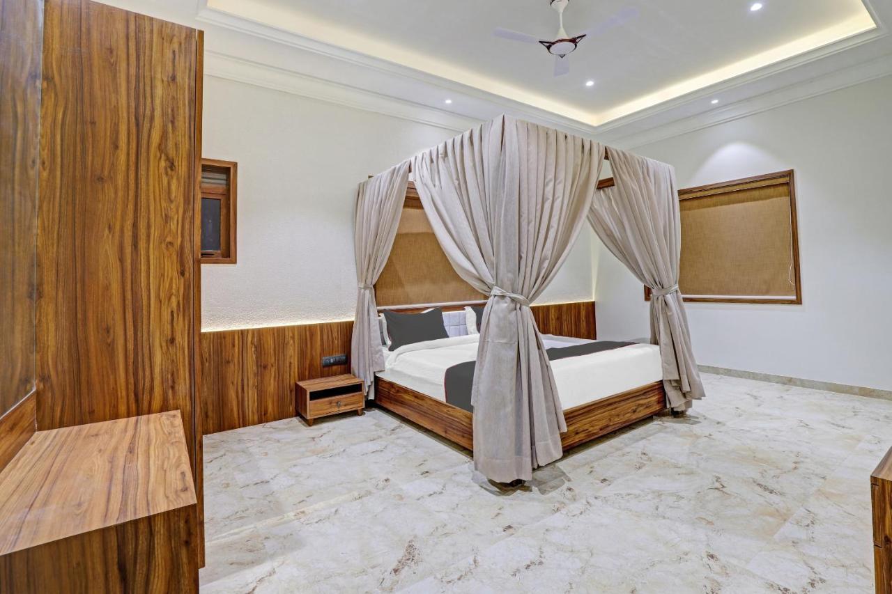 Ratna Vilas Palace Rajkot Extérieur photo