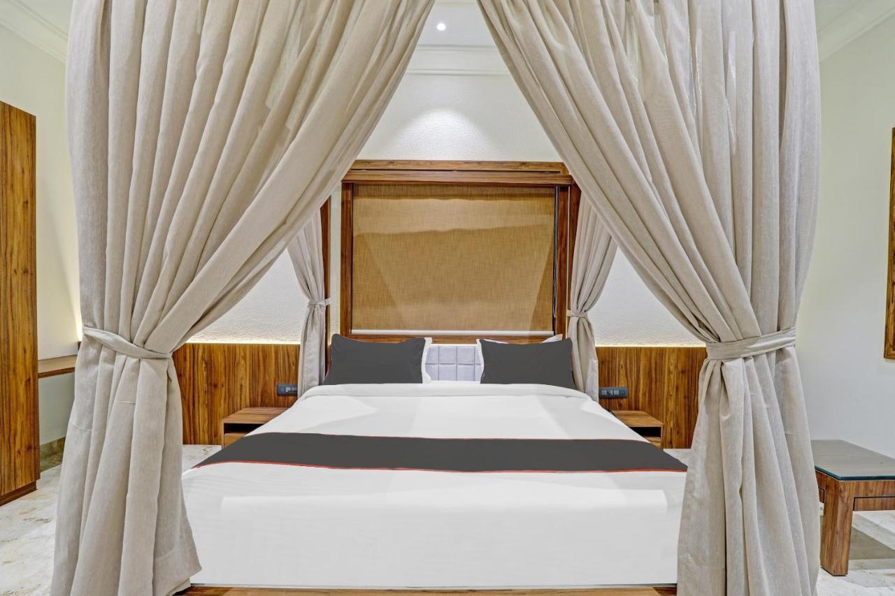 Ratna Vilas Palace Rajkot Extérieur photo